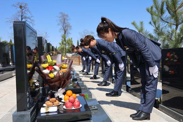 沈阳墓园代客祭扫