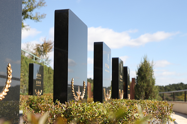 墓碑在沈阳公墓有着什么样的的作用?