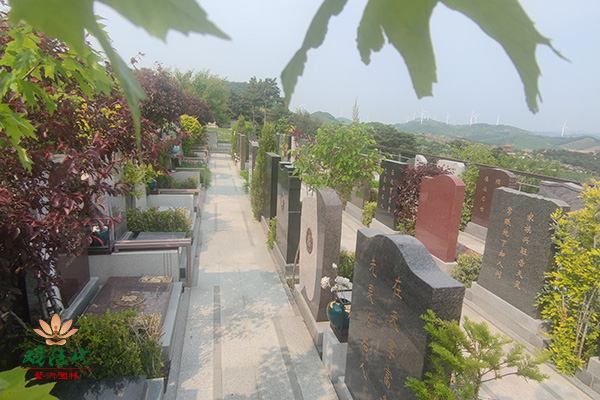 沈阳公墓骨灰盒摆放风水讲究与注意事项！